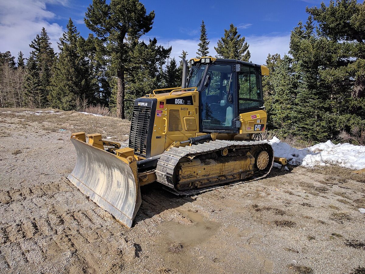 Гусеничный Бульдозер Caterpillar D5, б/у