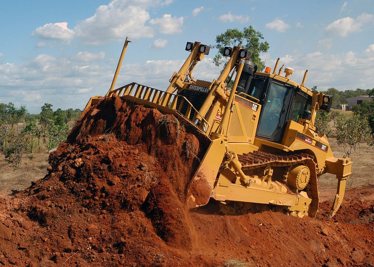 Гусеничный Бульдозер Caterpillar D8T, б/у