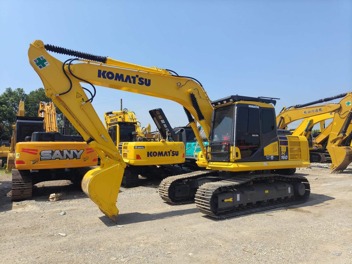 Гусеничный Экскаватор Komatsu PC110-7, б/у