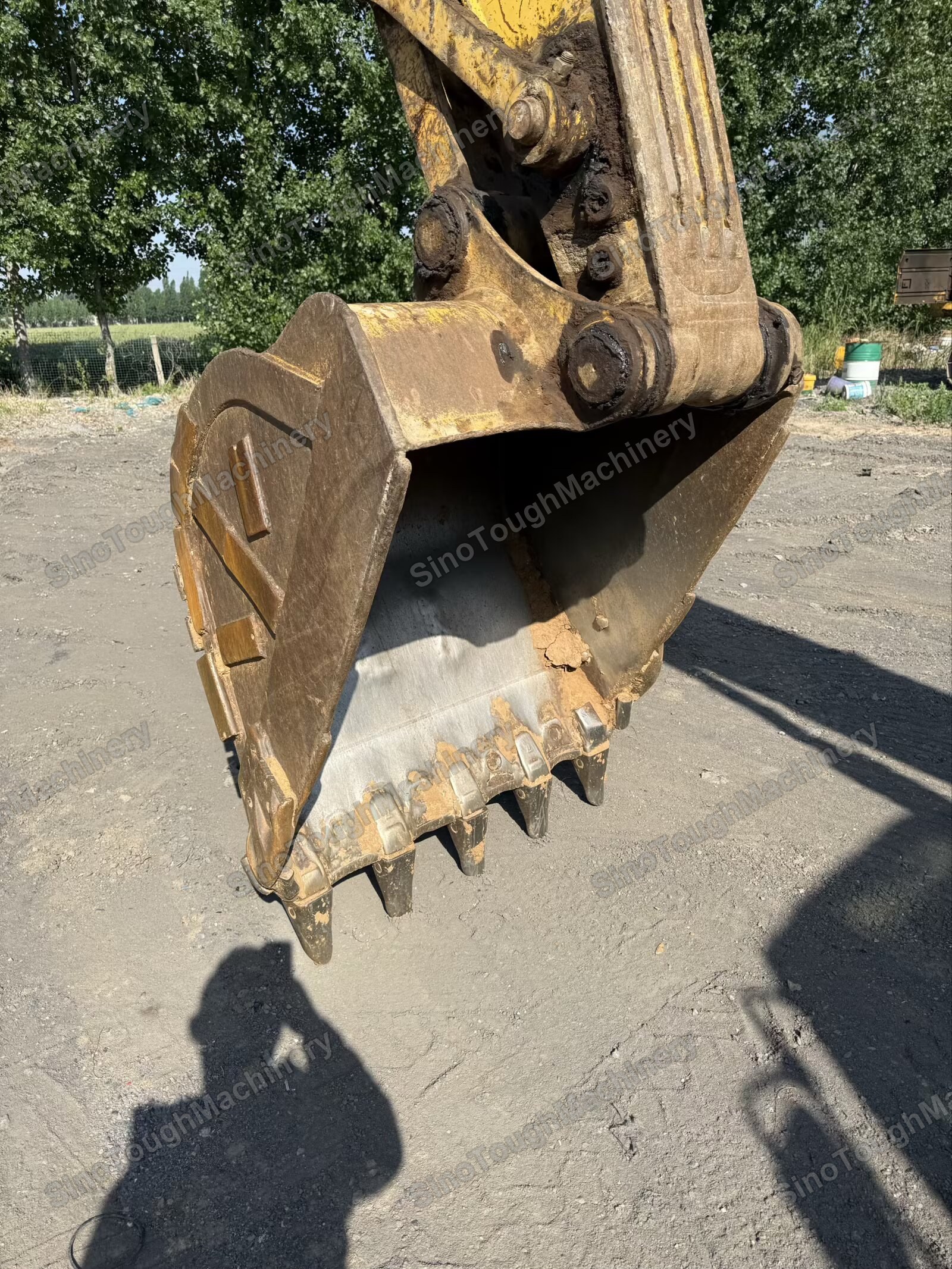 Used Komatsu PC200-8 Crawler Excavator — view 8