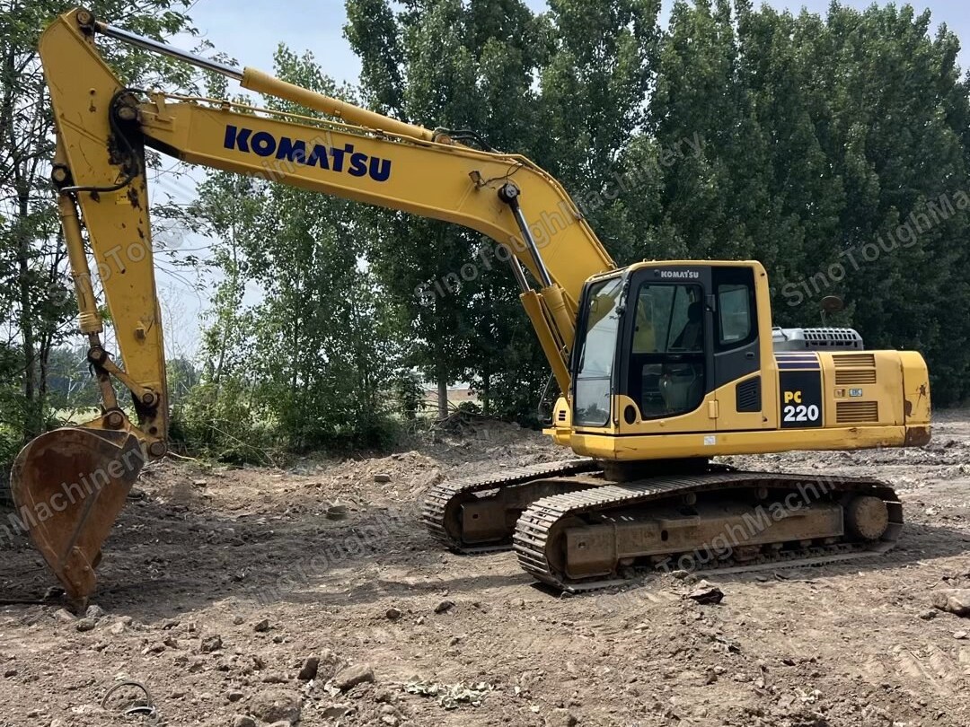 Гусеничный Экскаватор Komatsu PC220-8, б/у