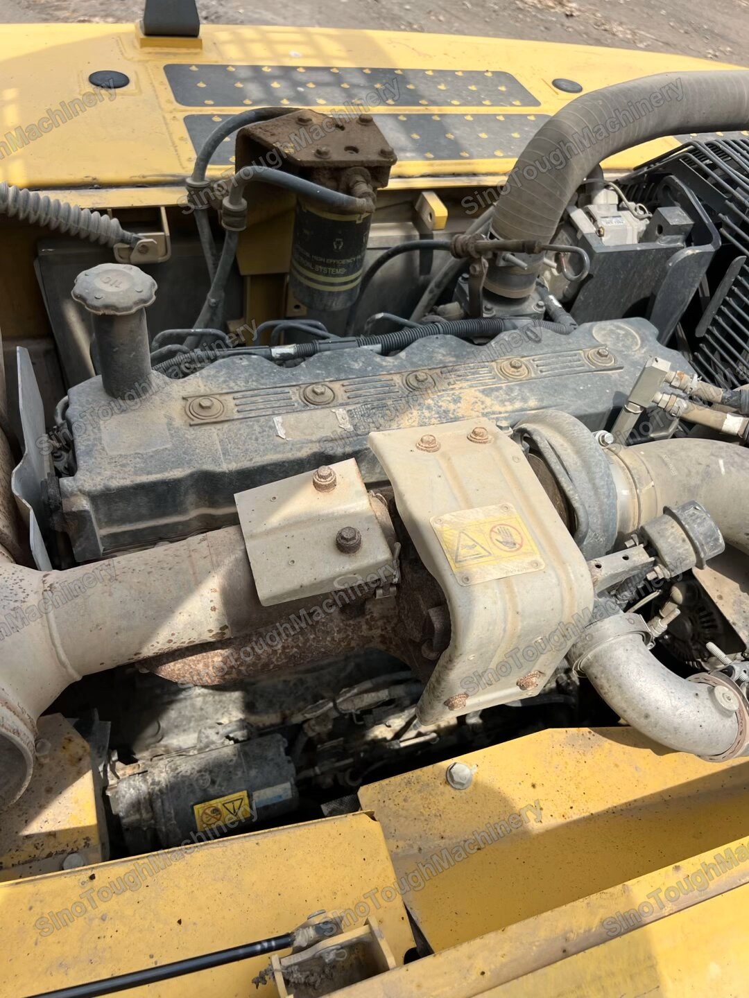 Used Komatsu PC220-8 Crawler Excavator — view 6