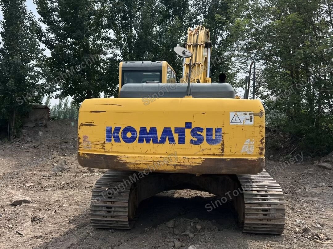 Used Komatsu PC220-8 Crawler Excavator — view 2