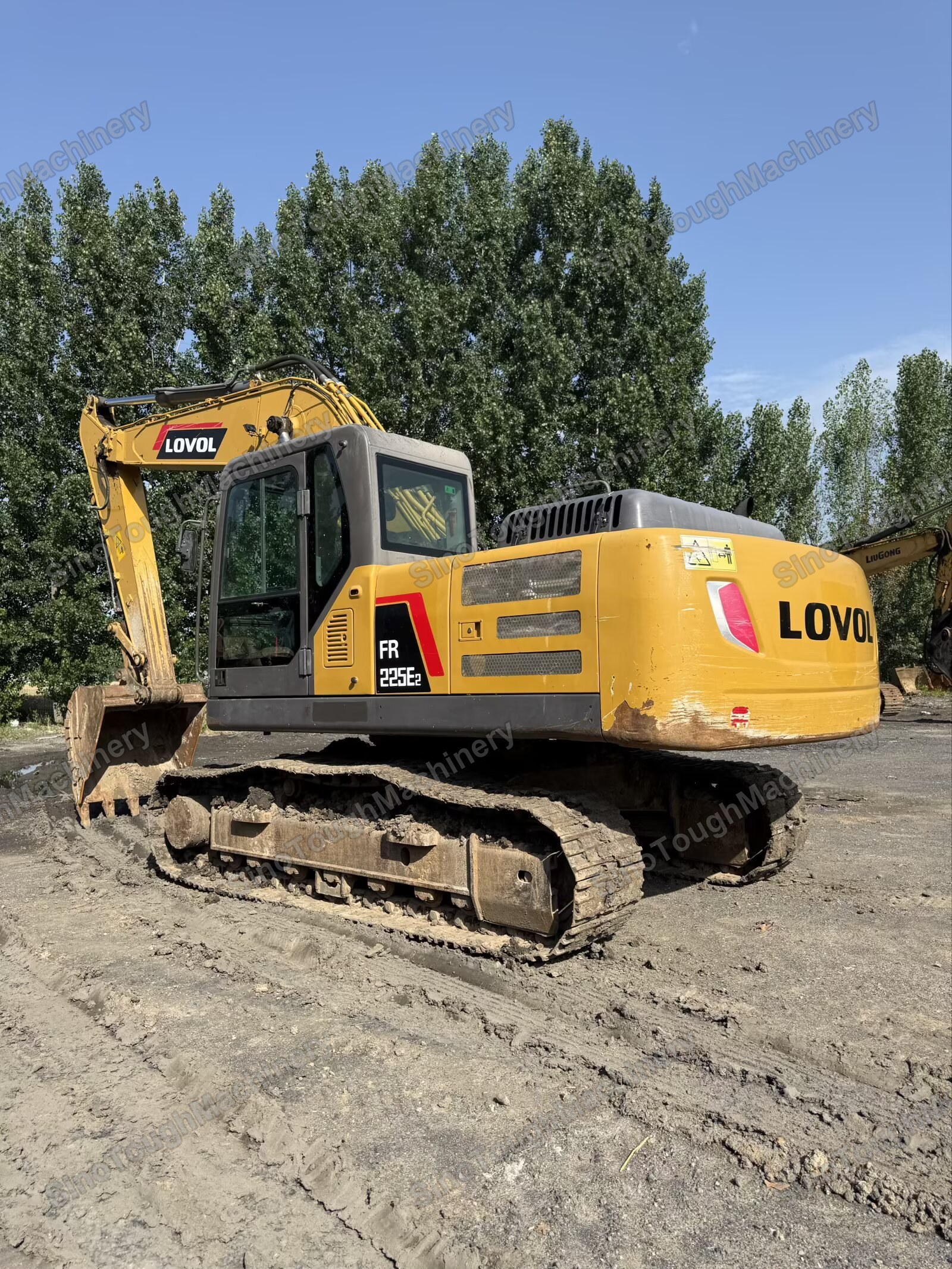 Used Lovol FR205 Crawler Excavator — view 3