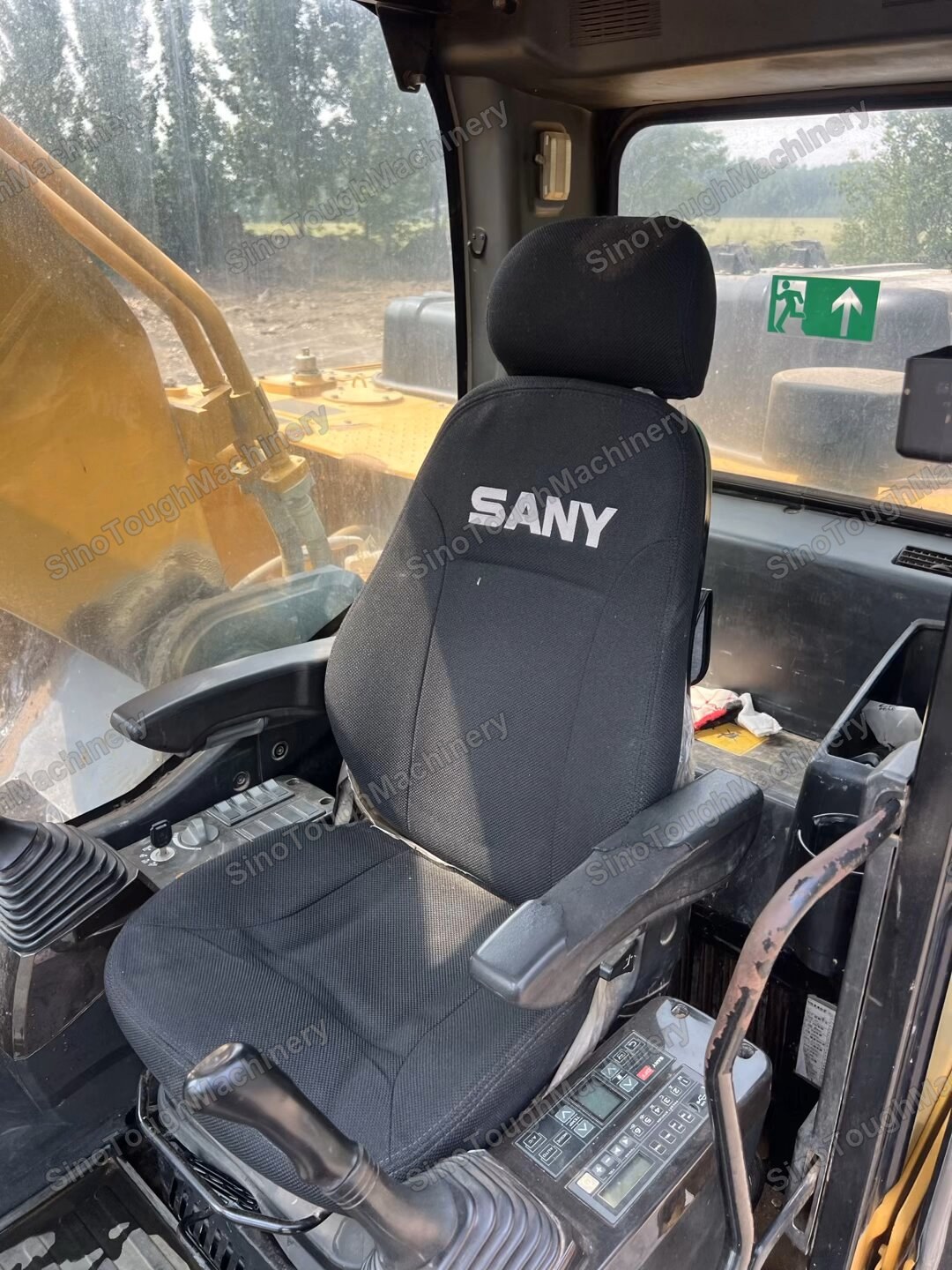 Used Sany SY215C Crawler Excavator — view 5