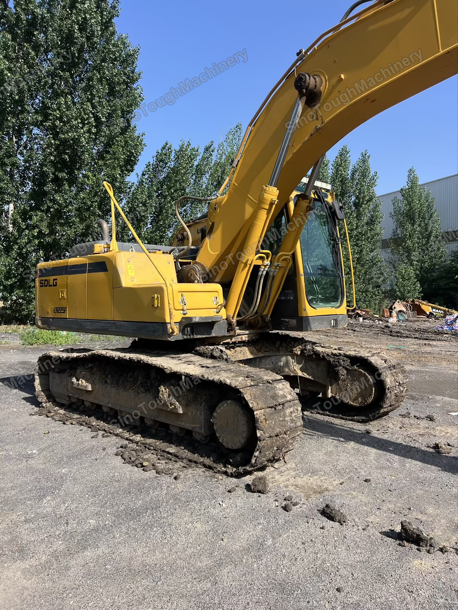 Used SDLG E6225F Crawler Excavator — view 4