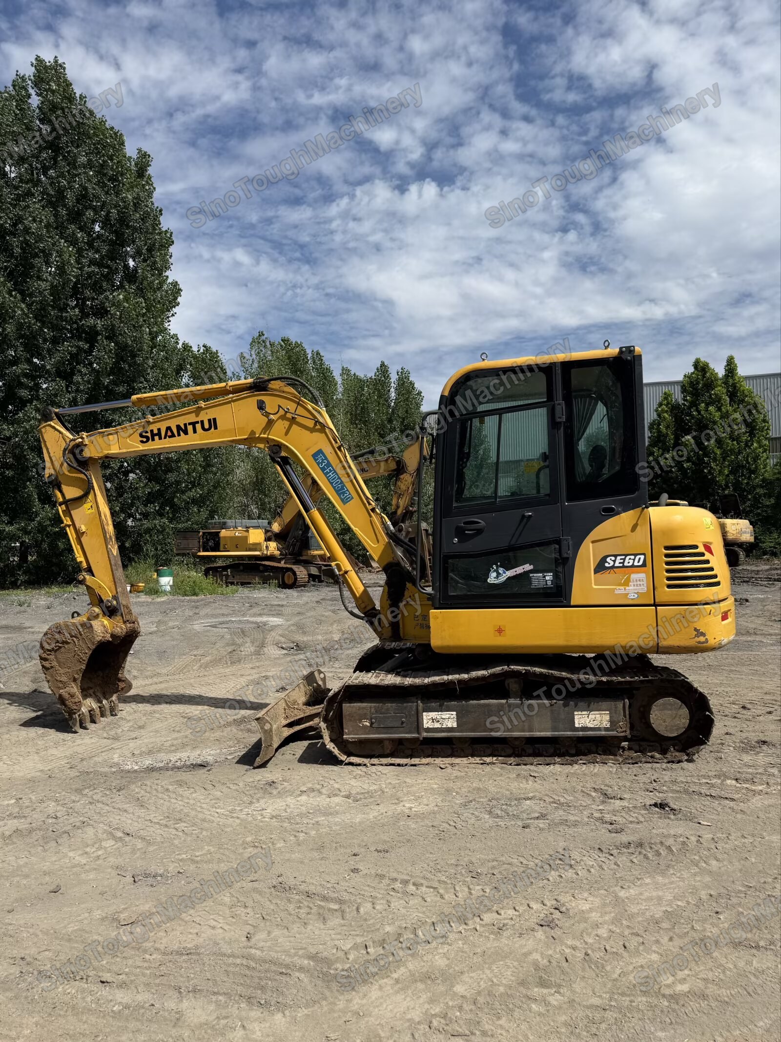 Used Shantui SE60 Crawler Excavator — view 4